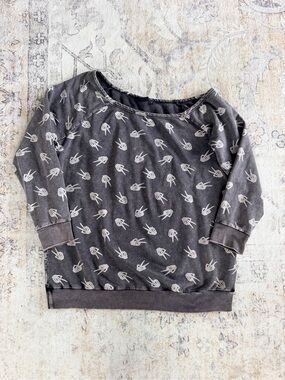 Lovesick Charcoal Gray Pullover Sweatshirt with White Peace-Hand Print